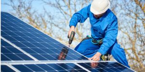 Installation Maintenance Panneaux Solaires Photovoltaïques à Cuneges